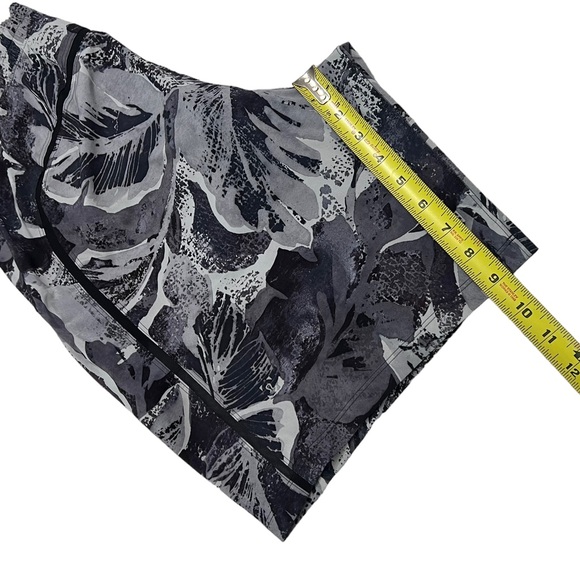 Lululemon Pace Breaker Short 9" *Liner Medium - Picture 5 of 7